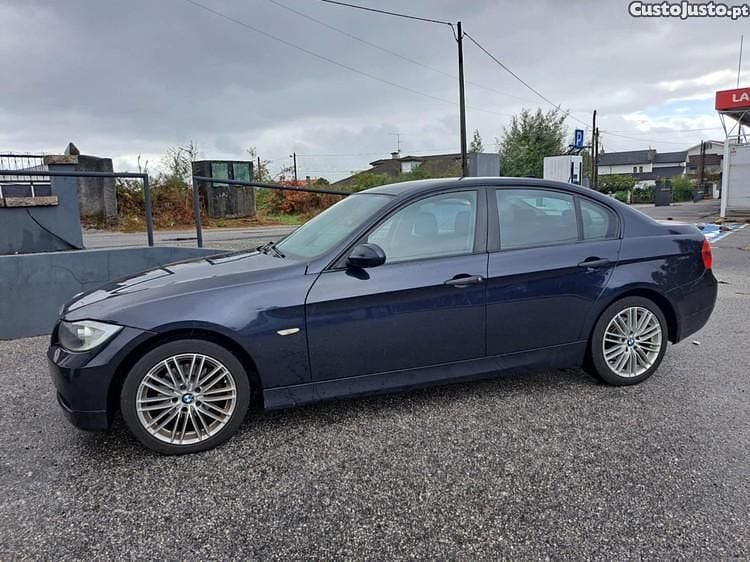 Azul Usado 2006 BMW 320 Sedan | € 9.900 (Preço justo) - Imagem 1/1