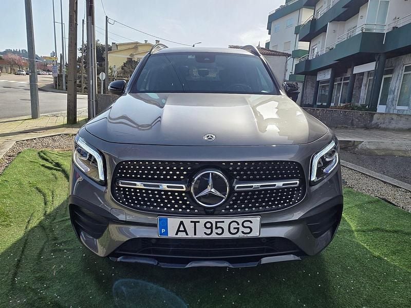 Usado Mercedes GLB200 AMG line 150 HP (110 kW) 2022 Cinza SUV
