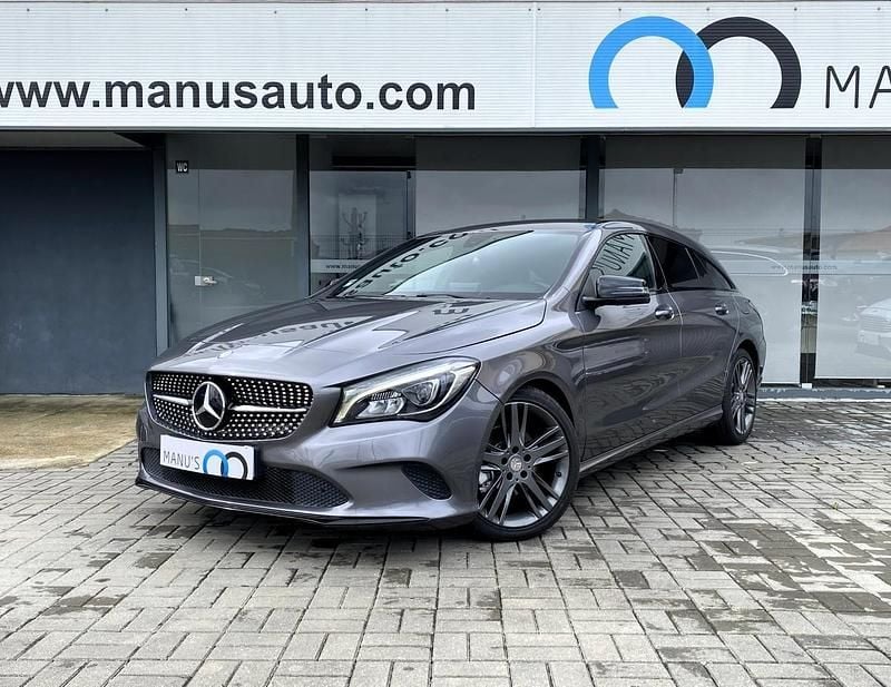 Usado Mercedes CLA180 Urban 109 HP (80 kW) 2017 Sedan