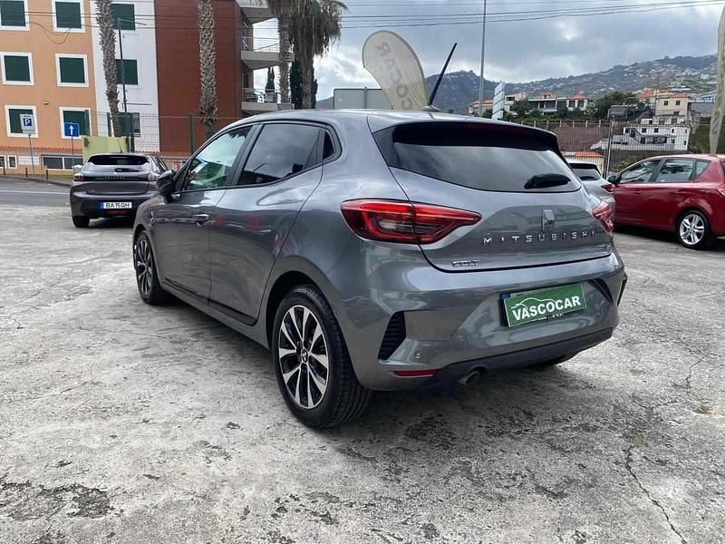 Usado Mitsubishi Colt Invite 91 HP (66 kW) 2024 Cinza Citadino