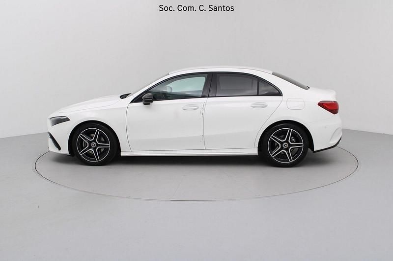 Usado Mercedes A180 AMG 116 HP (85 kW) 2025 Branco Sedan