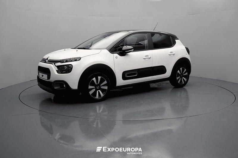 Branco Usado 2022 Citroën C3 PureTech Sedan | € 13.490 - Imagem 1/4