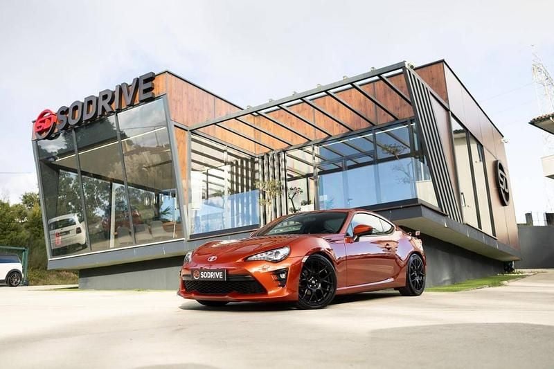 Laranja Usado 2017 Toyota GT86 GT Coupé | € 32.900 - Imagem 1/4