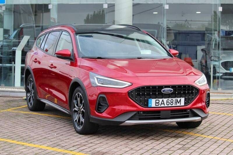 Usado Ford Focus Active X 125 HP (91 kW) 2023 Vermelho Carrinha