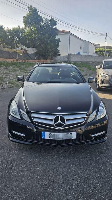 Usado 2011 Mercedes E250 | € 10.500 - Imagem 1/4