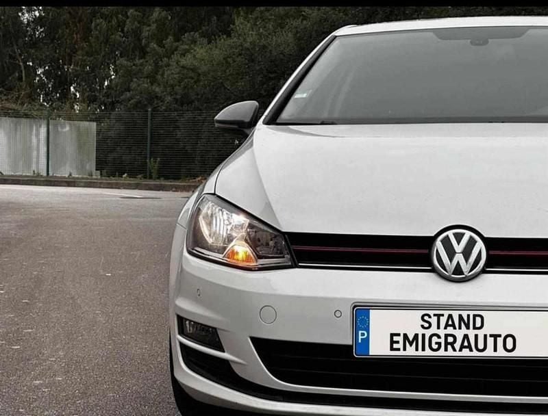 Branco Usado 2013 VW Golf VII Citadino | € 6.000 - Imagem 1/4