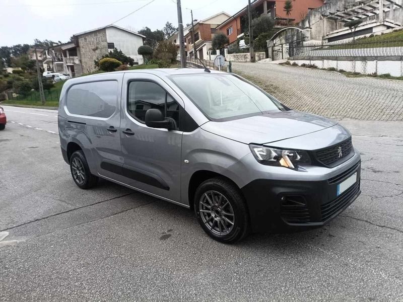 Cinzento Usado 2020 Peugeot Partner Monovolume | € 15.999 (Preço justo) - Imagem 1/4