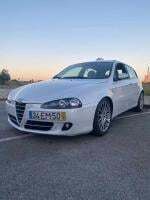 Branco Usado 2007 Alfa Romeo 147 Citadino | € 5.200 - Imagem 1/4