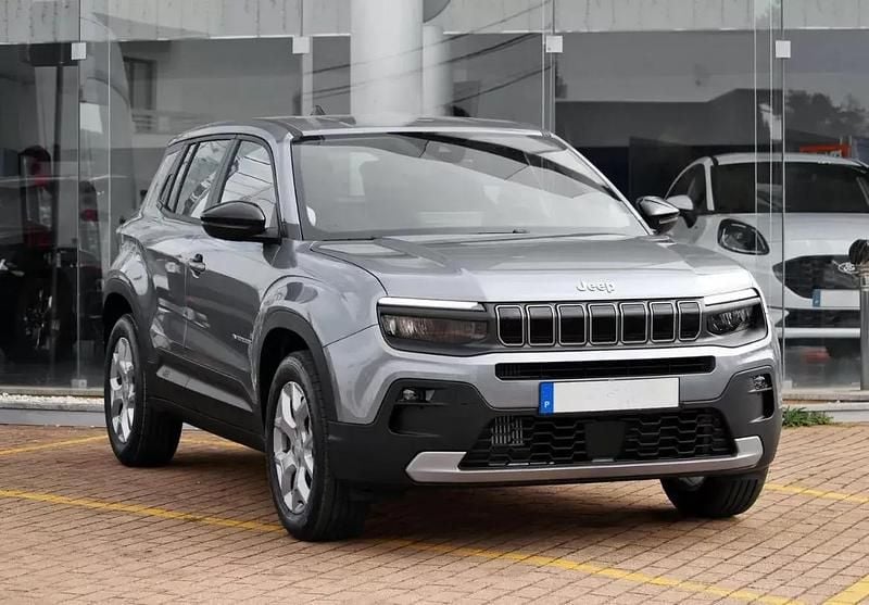 Cinza escuro Usado 2025 Jeep Avenger Altitude SUV | € 23.750 (Preço justo) - Imagem 1/4