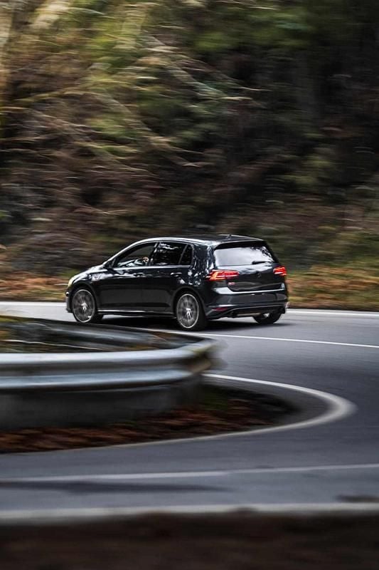 Usado VW Golf VII GTI 230 HP (169 kW) 2016 Cinzento