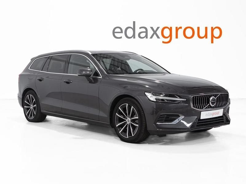 Cinzento Usado 2023 Volvo V60 Carrinha | € 37.490 (Preço justo) - Imagem 1/4