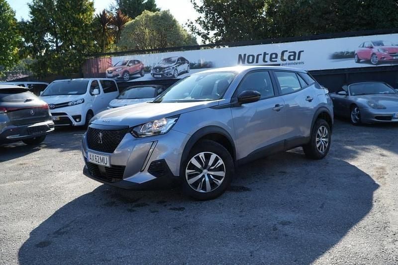 Cinza Usado 2023 Peugeot 2008 Active SUV | € 16.850 (Bom preço) - Imagem 1/4