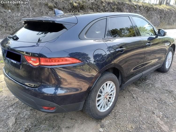 Azul Usado 2017 Jaguar F-Pace Prestige SUV | € 23.750 (Preço justo) - Imagem 1/1