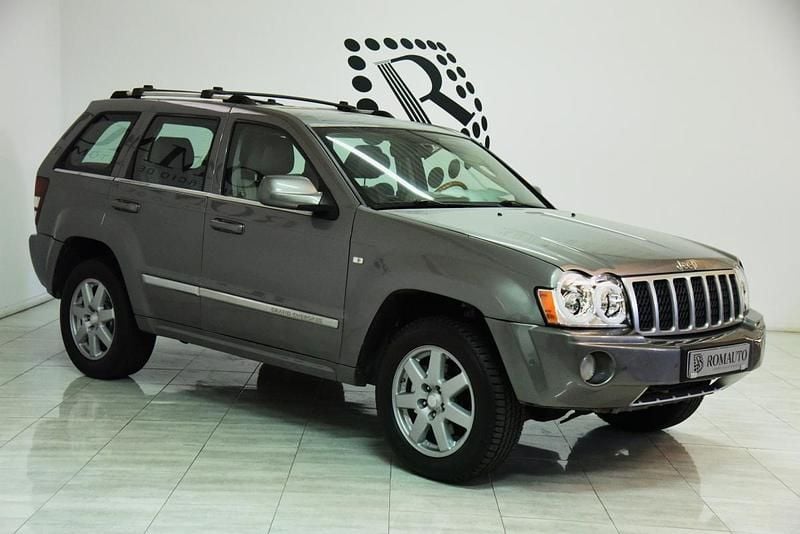 Usado Jeep Grand Cherokee Overland 218 HP (160 kW) 2007 Cinza SUV