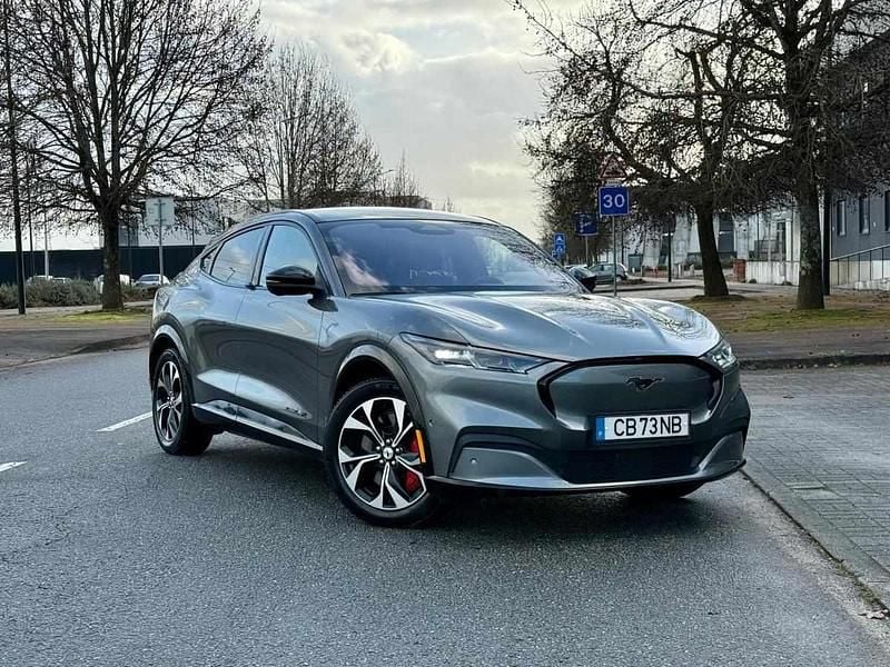 Usado Ford Mustang Mach-E Premium 258 kW (351 HP) 2021 Cinza SUV