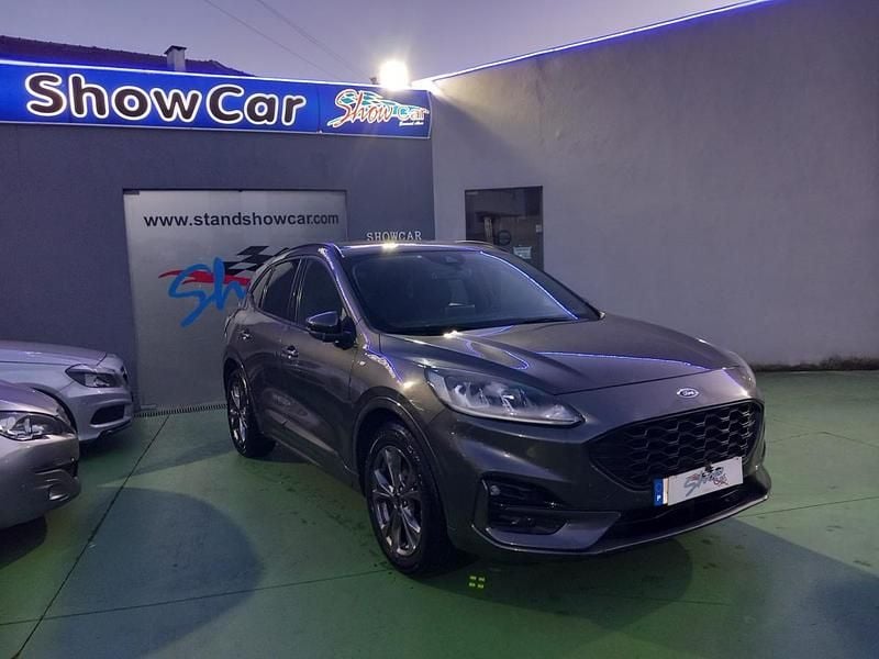 Usado Ford Kuga 120 HP (88 kW) 2022 Antracite SUV