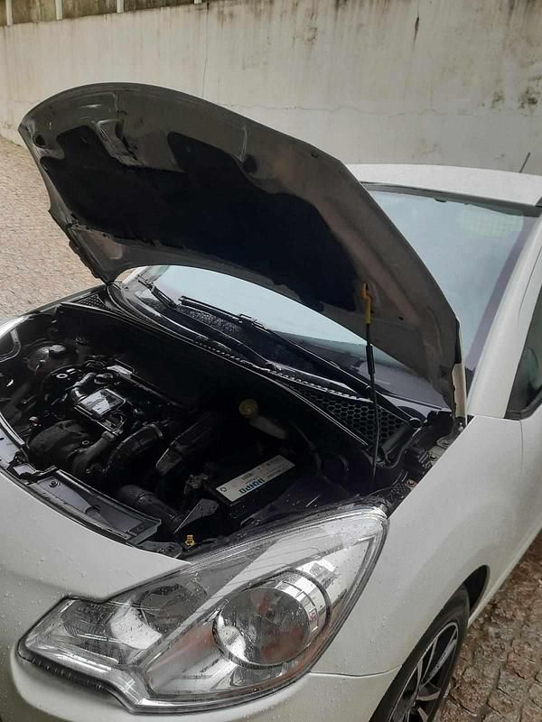 Usado Citroën C3 68 HP (50 kW) 2010 Branco Carrinha