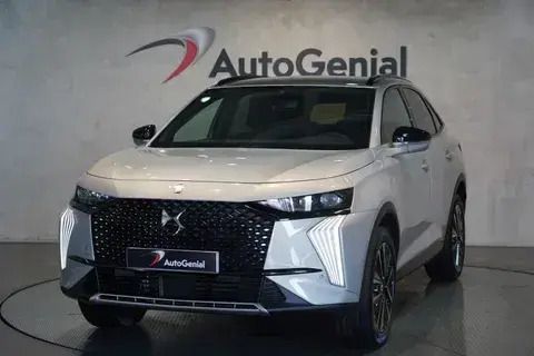 Cinza Usado 2024 DS Automobiles DS7 Crossback SUV | € 43.990 - Imagem 1/4