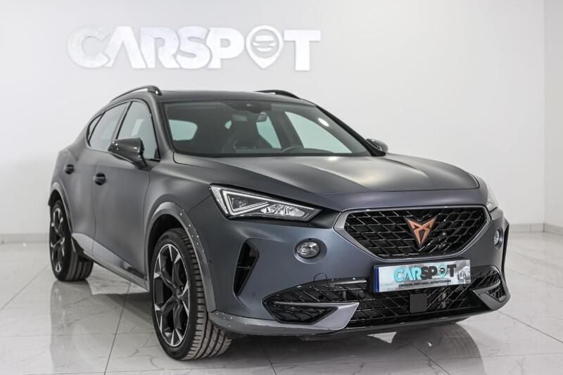 Cinzento Usado 2023 Cupra Formentor SUV | € 30.980 (Preço justo) - Imagem 1/4