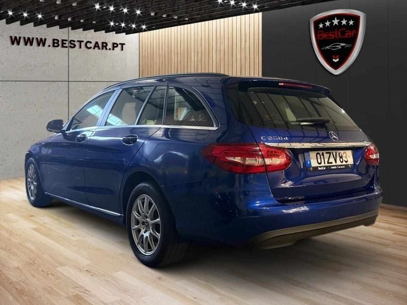 Usado Mercedes C200 160 HP (117 kW) 2020 Azul Carrinha