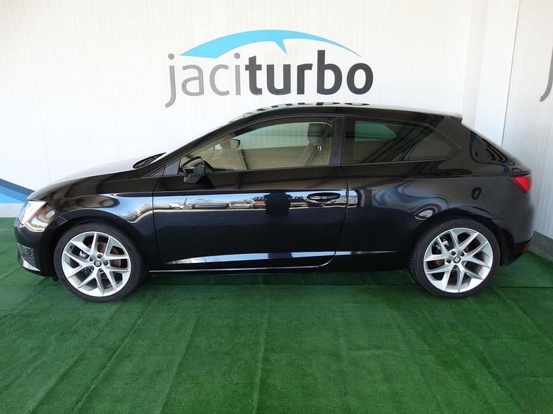 Usado Seat Leon 150 HP (110 kW) 2014 Preto
