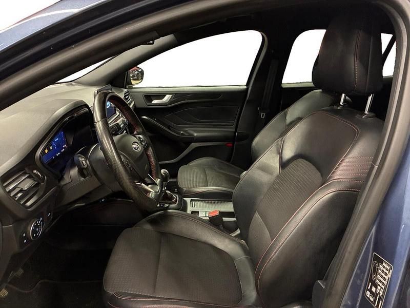 Usado Ford Focus ST-Line X 125 HP (91 kW) 2021 Azul Carrinha