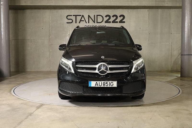 Usado Mercedes V250 Avantgarde 190 HP (139 kW) 2022 Preto Monovolume