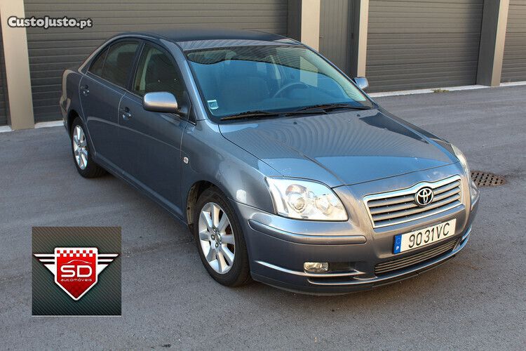 Cinza Usado 2003 Toyota Avensis Sedan | € 5.890 (Preço justo) - Imagem 1/1