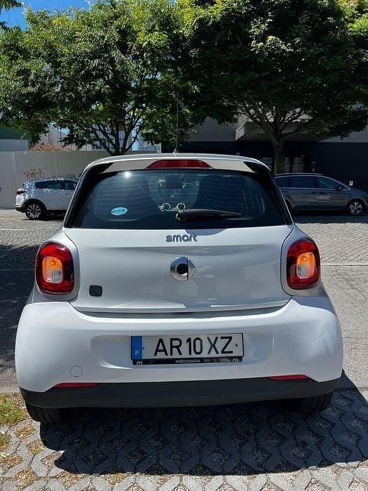Usado 2019 Smart ForFour Electric Drive Sedan | € 11.000 (Preço justo) - Imagem 1/4