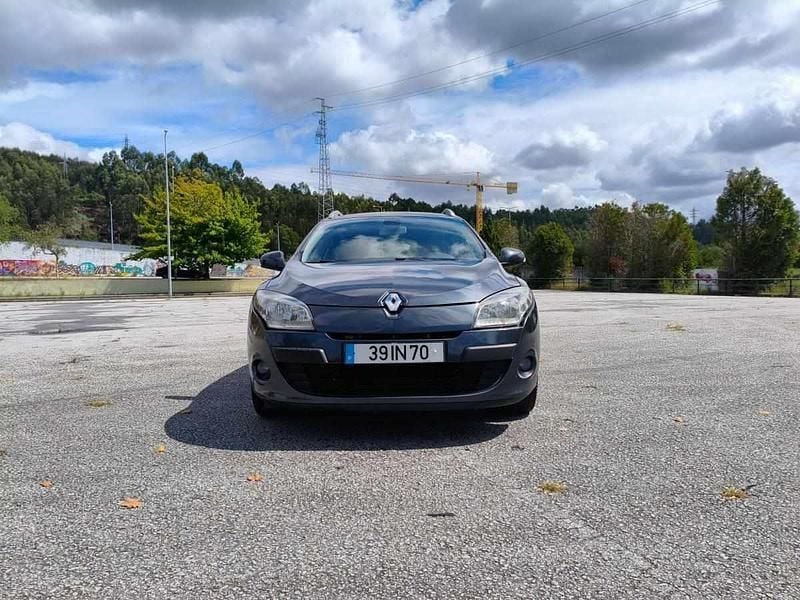Cinzento Usado 2009 Renault Mégane GrandTour Carrinha | € 5.250 (Super Preço) - Imagem 1/4