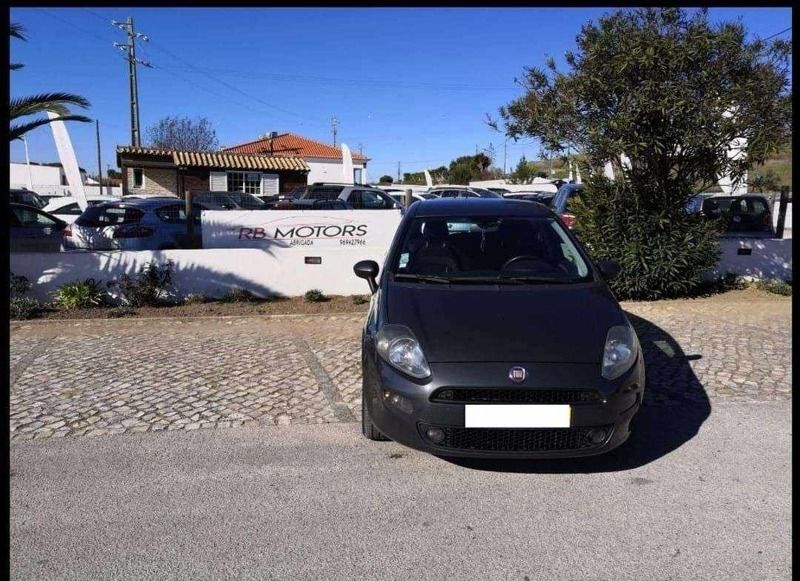 Antracite Usado 2015 Fiat Punto Citadino | € 9.999 (Preço elevado) - Imagem 1/4