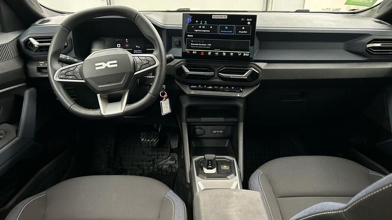 Usado Dacia Duster 155 HP (114 kW) 2025 Cinzento