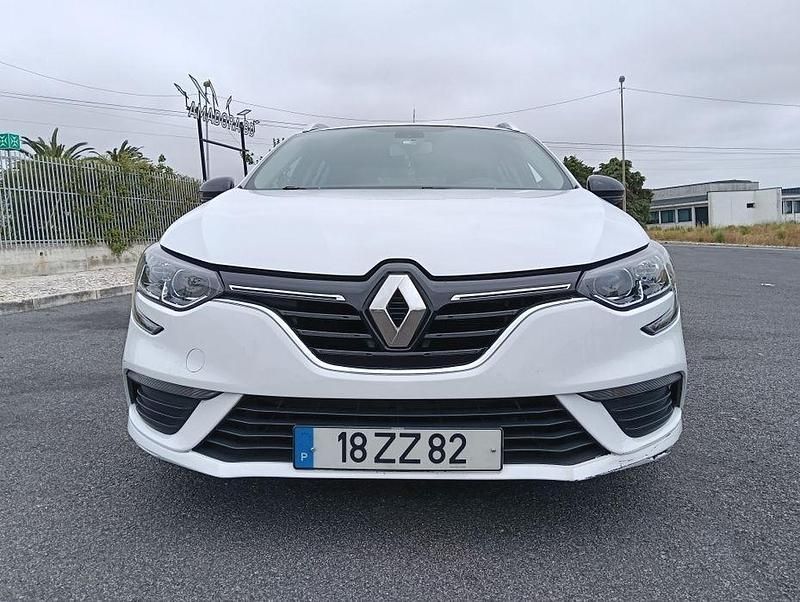 Usado 2022 Renault Mégane IV Sedan | € 12.400 (Bom preço) - Imagem 1/4