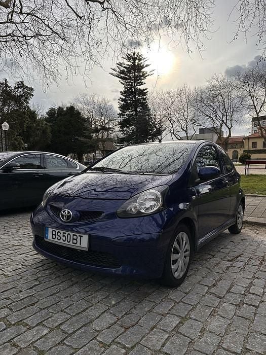 Usado Toyota Aygo 68 HP (50 kW) 2007 Citadino