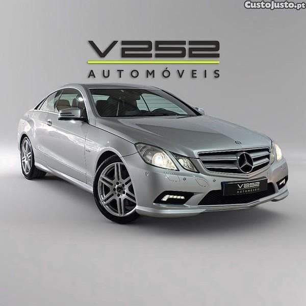 Cinza Usado 2012 Mercedes E220 AMG line Coupé | € 16.900 (Preço justo) - Imagem 1/1