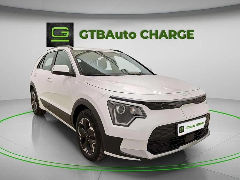 Branco Usado 2022 Kia e-Niro SUV | € 29.100 (Preço justo) - Imagem 1/4