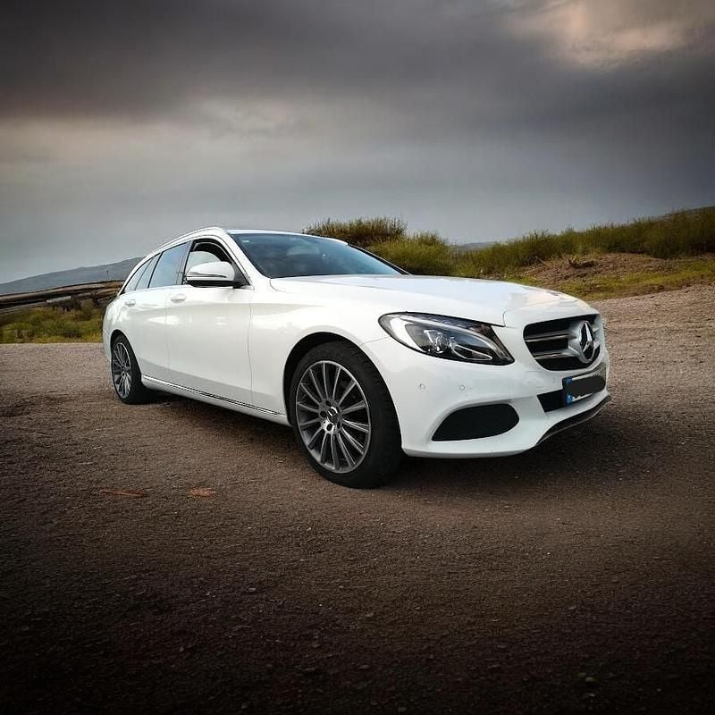 Usado Mercedes C200 136 HP (100 kW) 2015 Branco