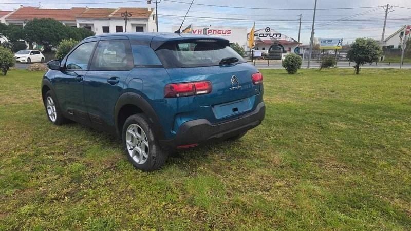 Usado Citroën C4 Cactus Shine 102 HP (75 kW) 2018 Azul Citadino