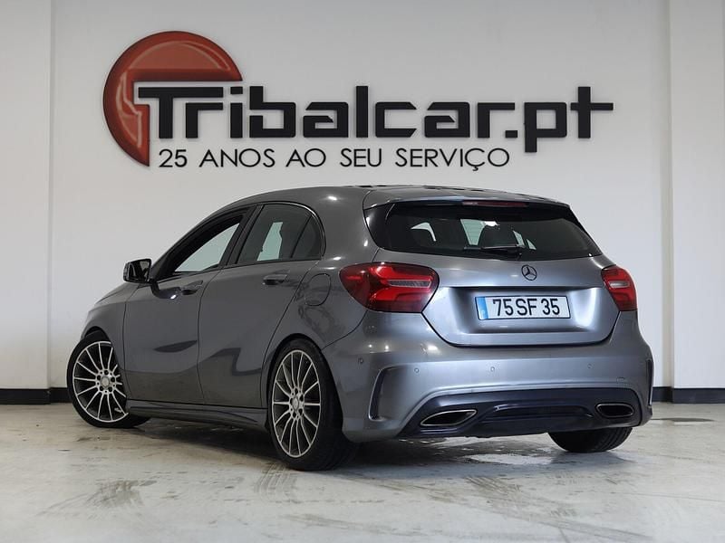 Usado Mercedes A180 AMG line 109 HP (80 kW) 2016 Cinza