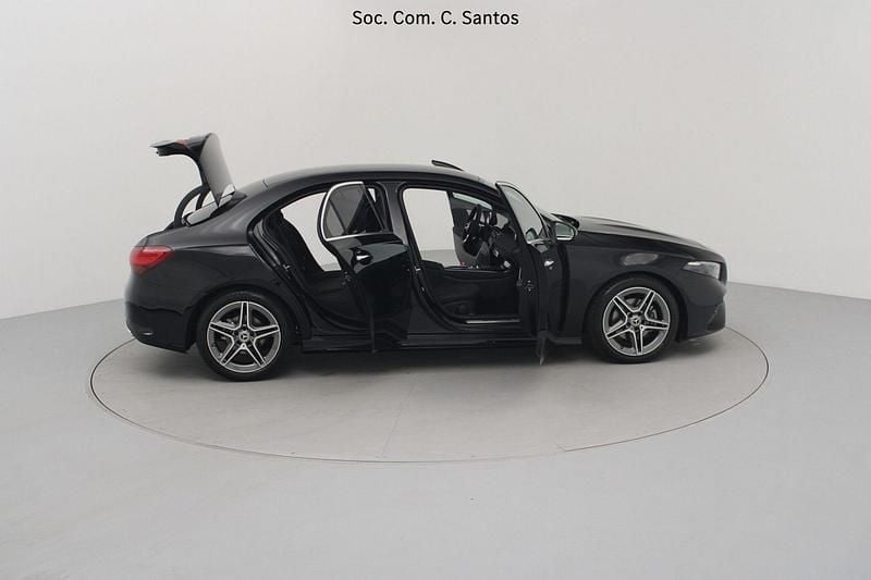 Usado Mercedes A180 AMG 116 HP (85 kW) 2025 Preto Sedan