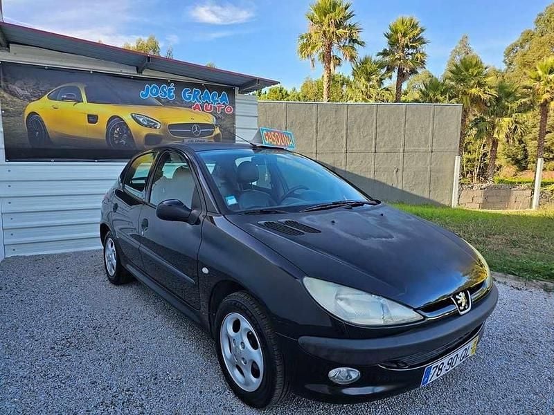 Preto Usado 2000 Peugeot 206 | € 1.750 (Preço justo) - Imagem 1/4