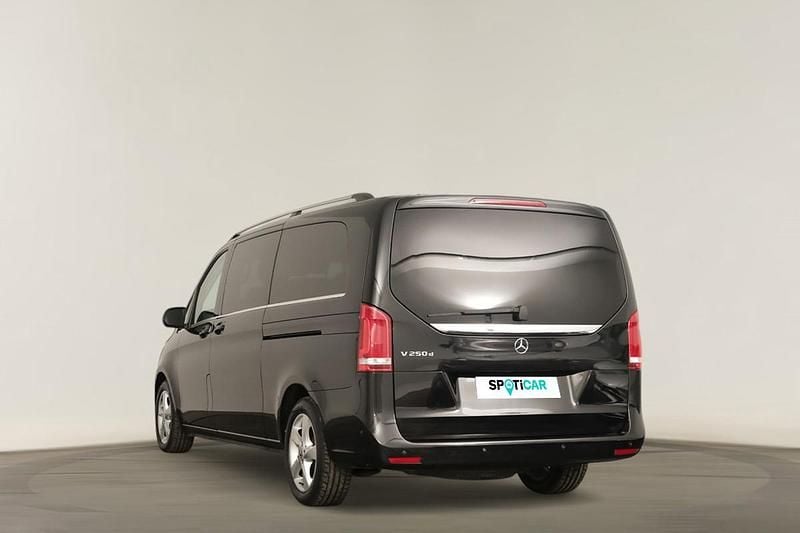 Usado Mercedes V250 Avantgarde 190 HP (139 kW) 2020 Preto Monovolume