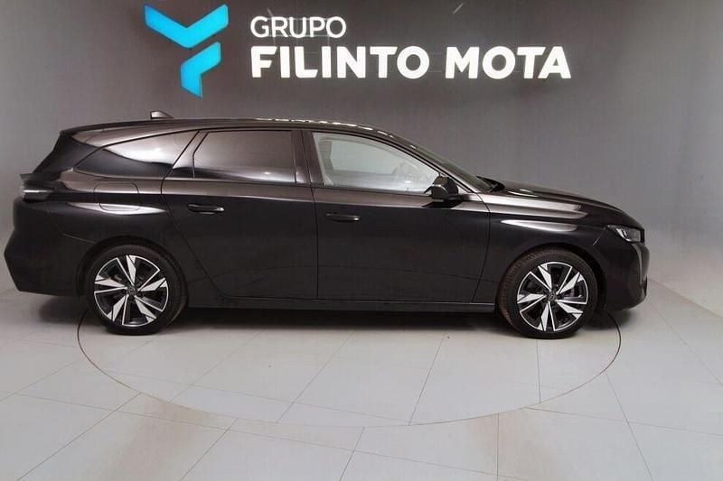 Preto Usado 2022 Peugeot 308 Allure Carrinha | € 22.190 (Preço justo) - Imagem 1/4