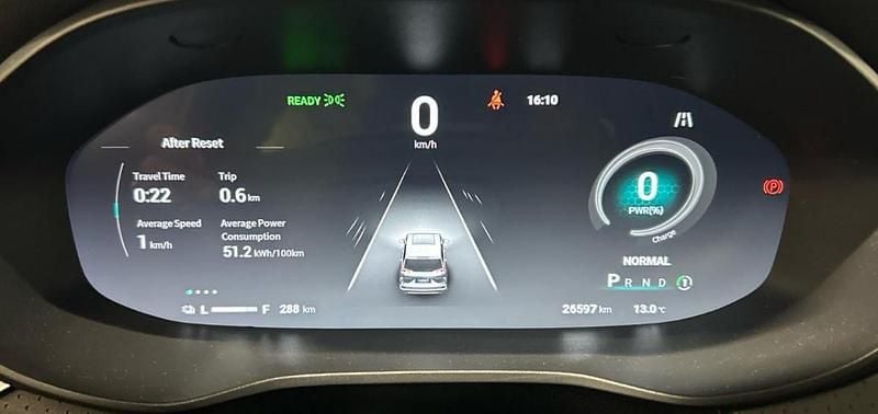 Usado Maxus V90 177 HP (130 kW) 2022 Branco Van