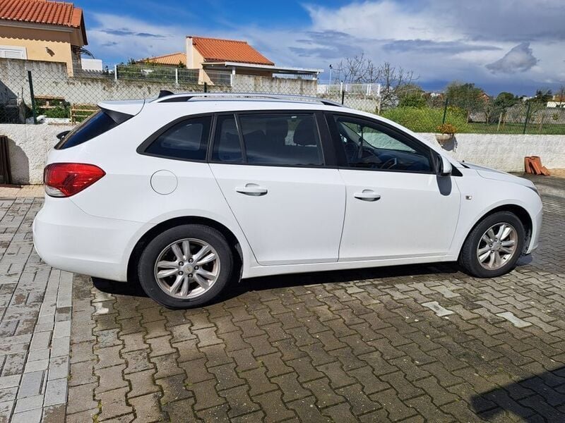 Usado 2012 Chevrolet Cruze Carrinha | € 7.299 (Preço justo) - Imagem 1/4