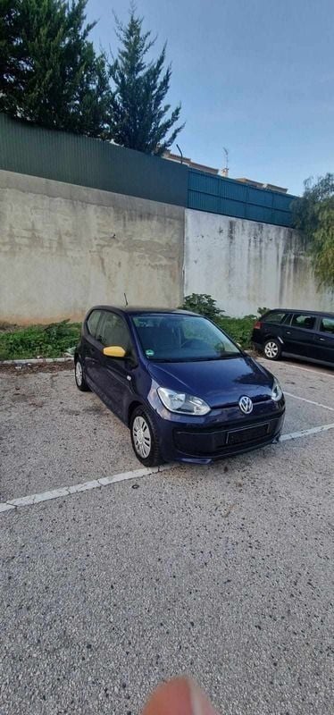 Azul Usado 2016 VW up! Citadino | € 6.500 (Super Preço) - Imagem 1/4