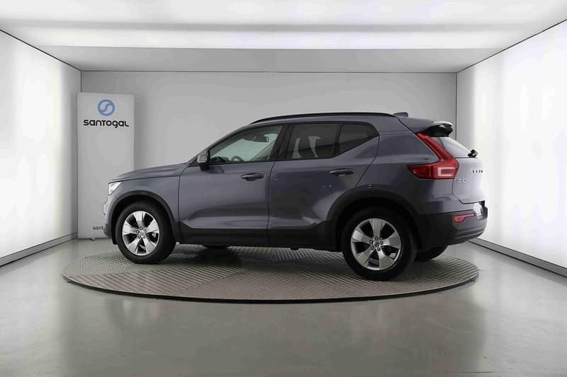 Usado Volvo XC40 129 HP (94 kW) 2022 Cinzento SUV