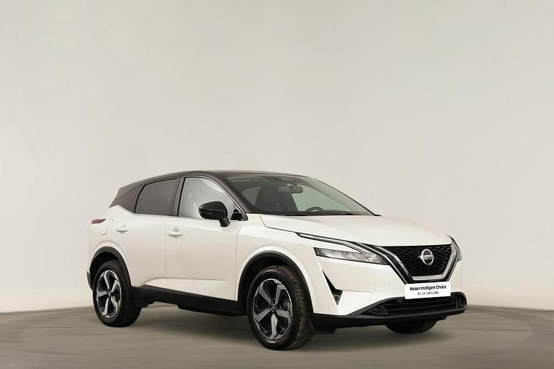 Branco Usado 2022 Nissan Qashqai N-Connecta SUV | € 20.990 (Preço justo) - Imagem 1/4