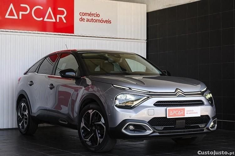 Cinza Usado 2021 Citroën C4 Shine SUV | € 17.500 (Preço justo) - Imagem 1/1