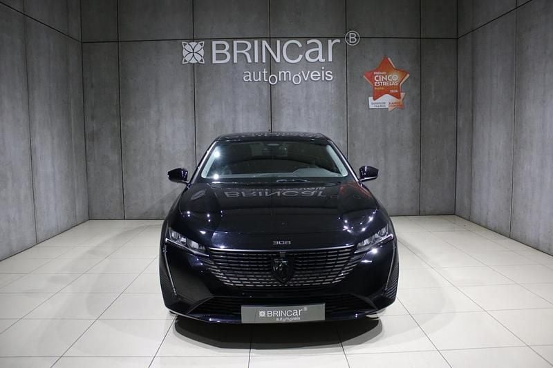 Usado Peugeot 308 Allure 130 HP (95 kW) 2024 Preto
